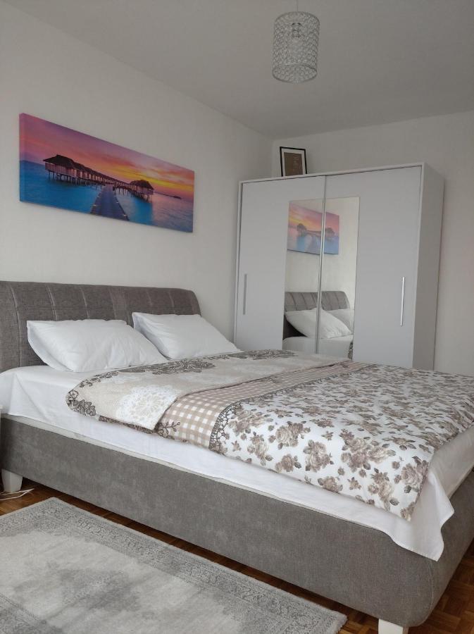 Apartman Nova Varos Banja Luka Eksteriør billede